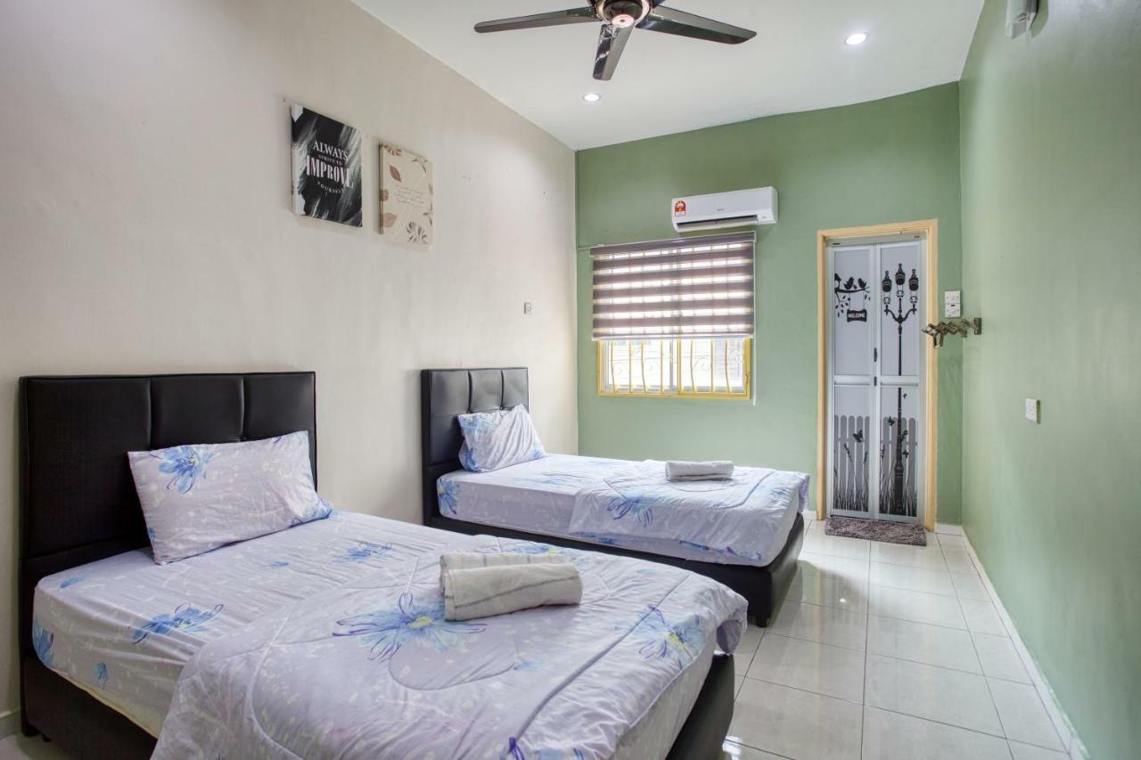 Gunung View Homestay 10 To 12 Pax Near Sunway Tambun Ίπο Εξωτερικό φωτογραφία